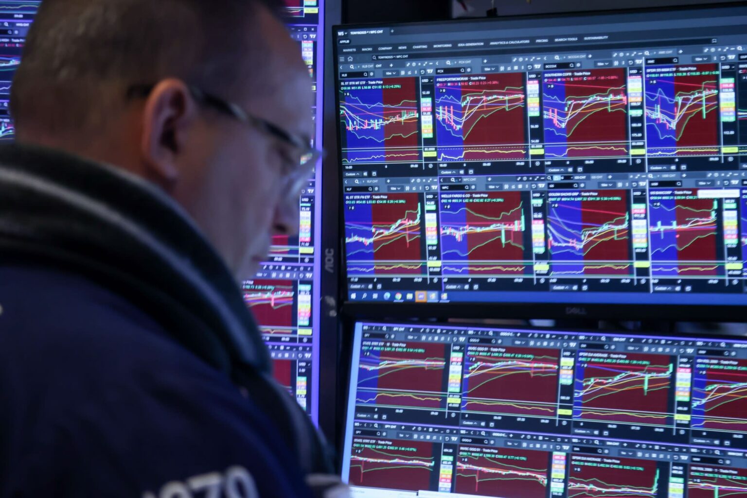 Rendimientos del Tesoro golpean a Wall Street y arrastran al sector tecnológico
