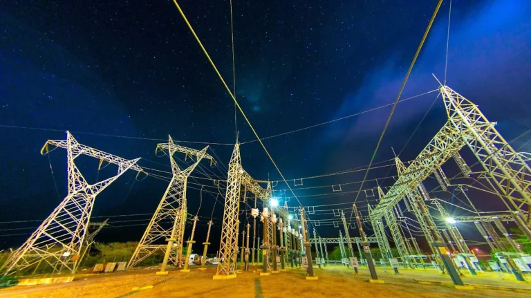 México prepara una expansión histórica de su infraestructura eléctrica rumbo a 2030